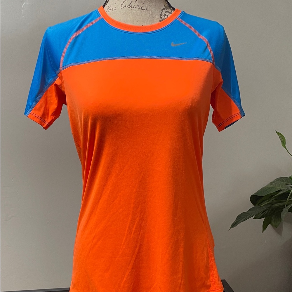 Nike Women's Vibrant Orange and Blue Tee